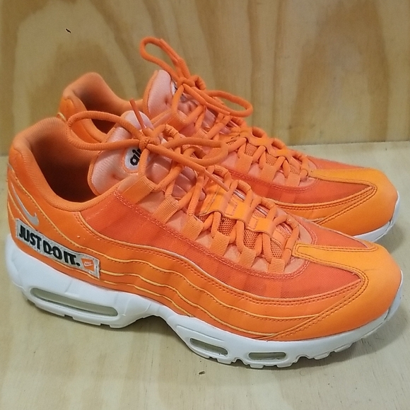 Nike Men's Size 10 1/2 Air Max 95 Just Do It 2018 - AV6246-800 Orange - Picture 1 of 8